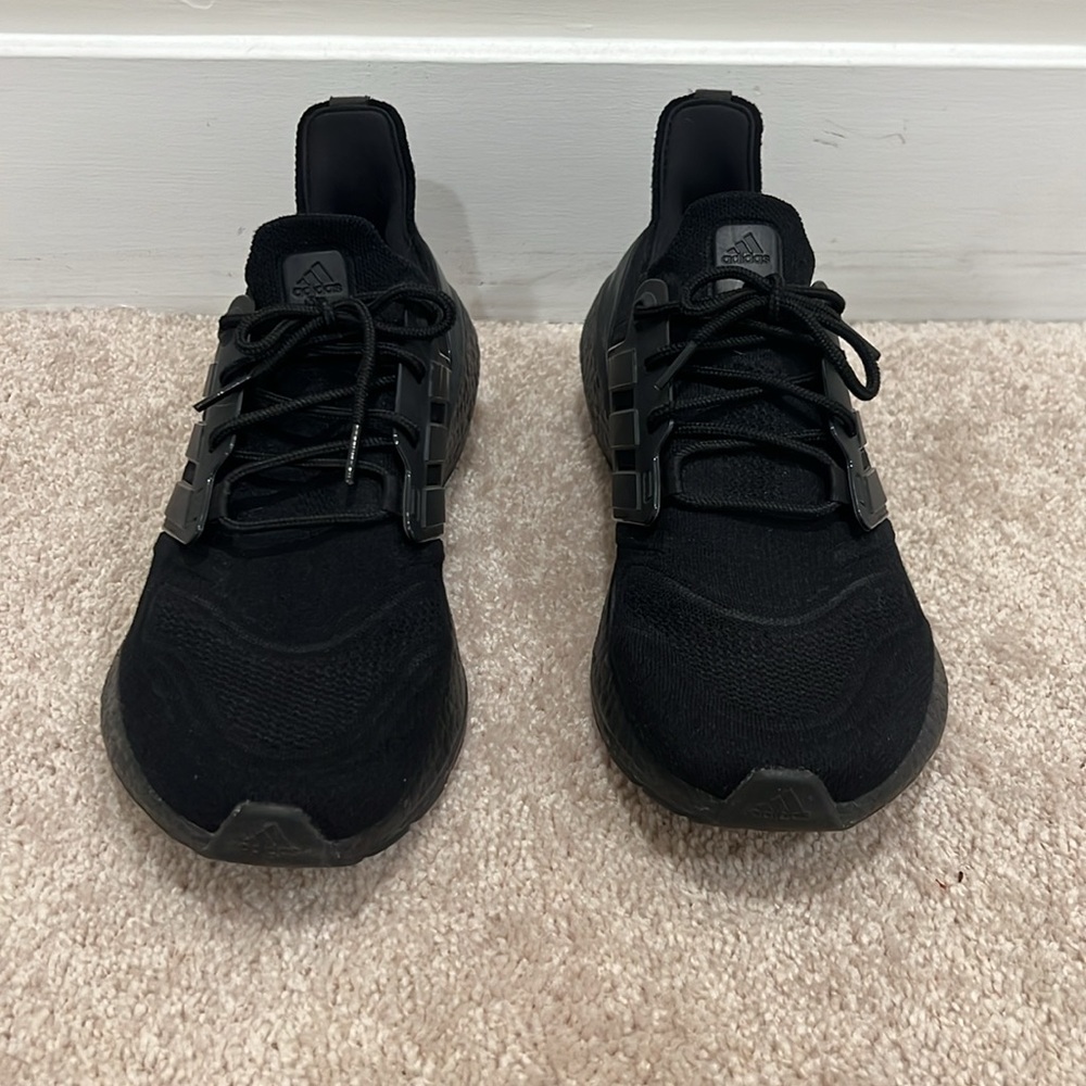 Adidas Ultra Boost 22 Mens size 10 Triple Black GZ0127 - Picture 4 of 7